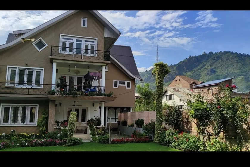 Twin Peaks Mountain View 3 bed 2 bath home stay - Image 1