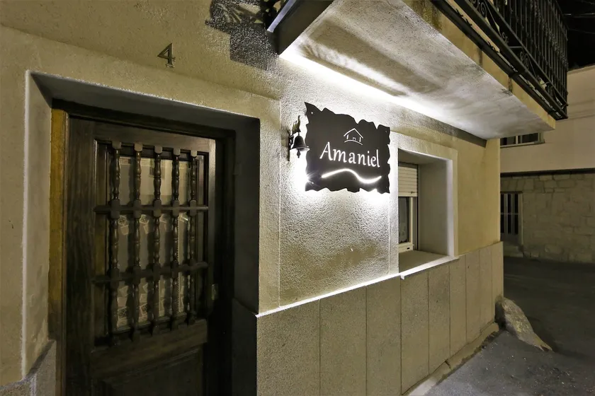 Casa Amaniel En Villacastín - Image 1