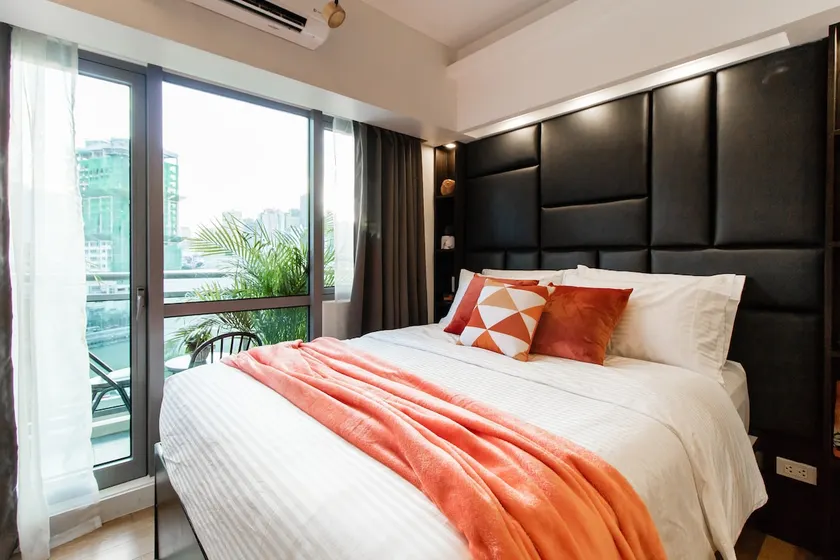 Extraordinary Solace Space @ Acqua with Netflix - Image 1