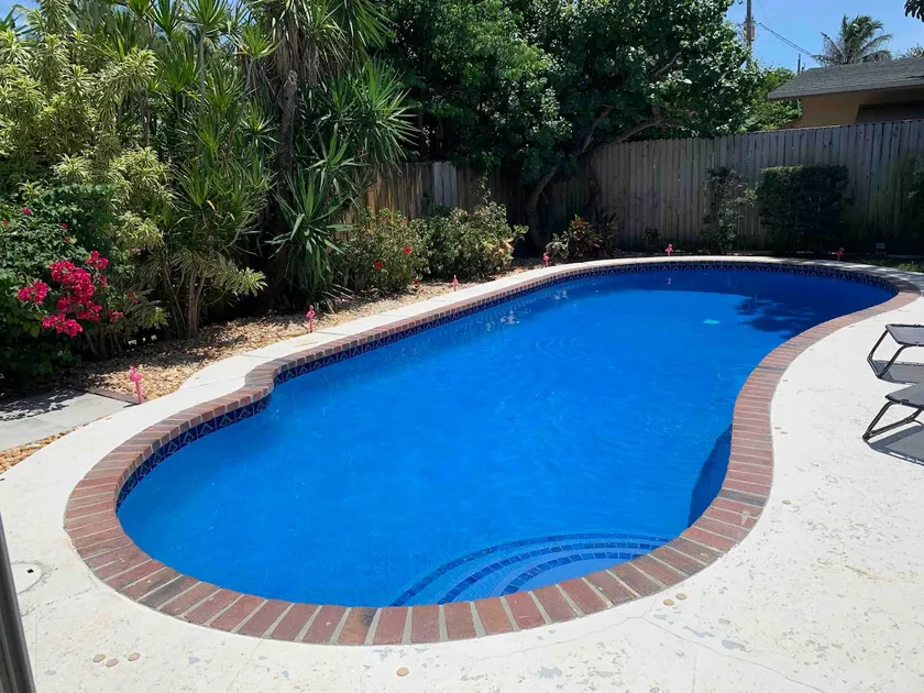 Family Home w/Pool Under a Mile to Beach/Golf - Image 1
