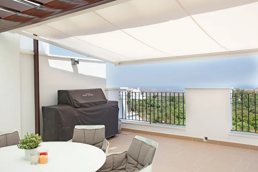 Luxurious Penthouse with amazing views - Image 1