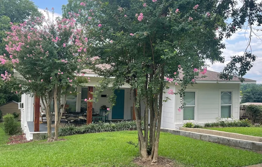 Gunter Ave Cottage! Fab Location! Pet friendly - Image 1