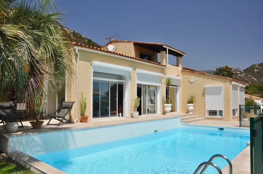 Great villa, Ideal location: pool, beach, view - Image 1