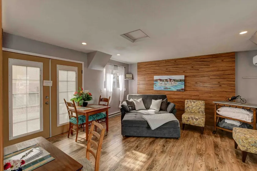 Cozy Guesthouse with views - Image 1