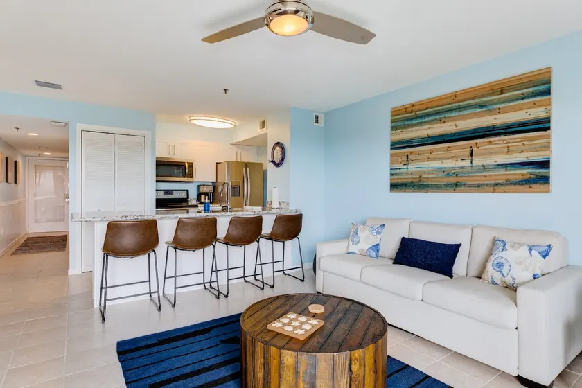 Deja Blue Suite [Ocean Pointe 1409] - Image 1