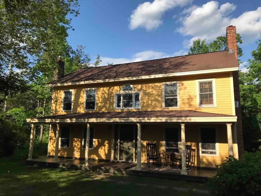 Blacksmith House - Charming Historic Getaway - Image 1