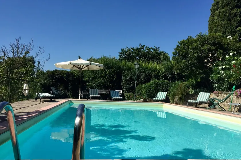 Scenic Stay in Restored Retreat - Image 1