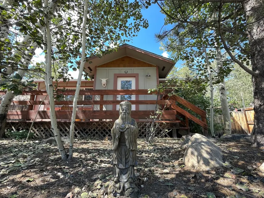 Stylish Cabin in Nederland’s Old-Town - Image 1