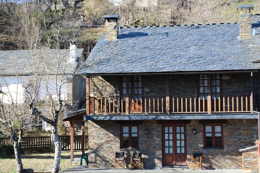 Casa da Ponte Rio de Onor - Image 1