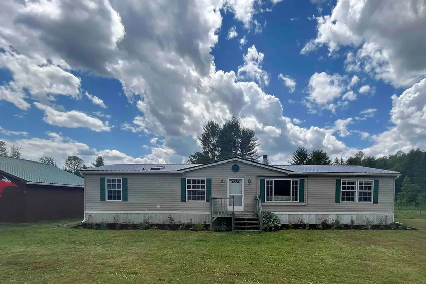 Lyndon Home Close to Kingdom Trails and Burke! - Image 1