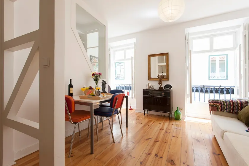 Central Charming in Chiado /Bairro Alto - Image 1