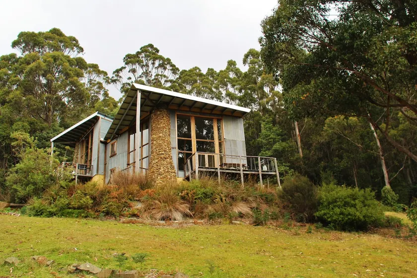 Berry Patch Studio - Peppermint Ridge Retreat - Image 1