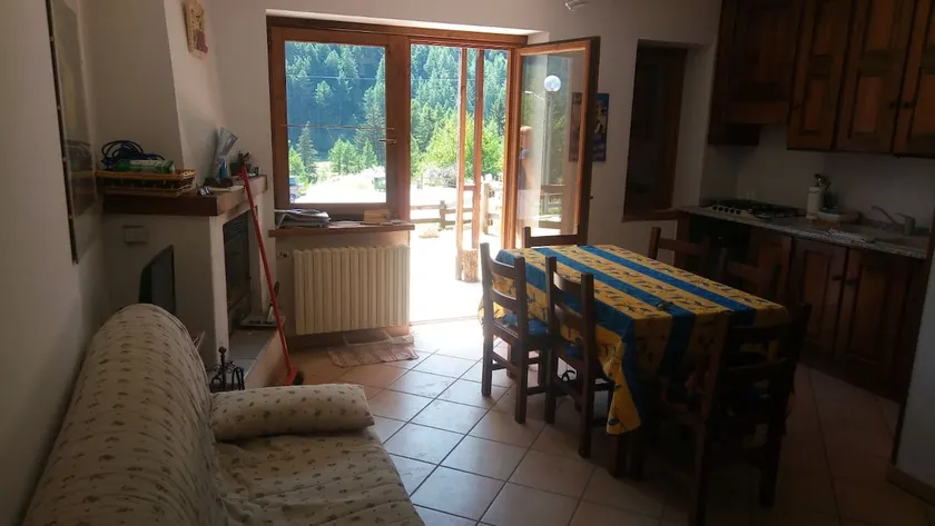 WINDOW IN THE MOUNTAINS - Image 1