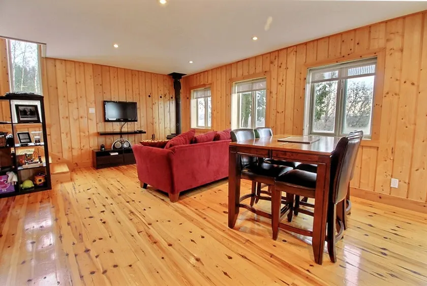 Ski Chalet in Estrie - Image 1