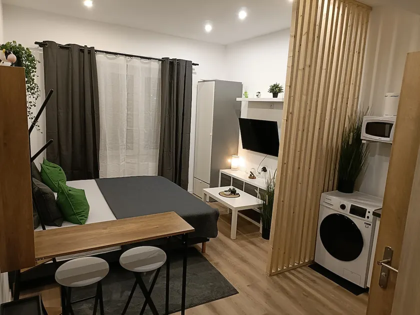 Very nice studio. - Image 1