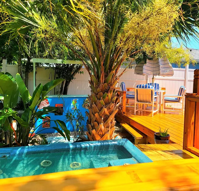 Good Times! Beach cottage with hot tub, walk to beach! Unique amenities! - Image 1