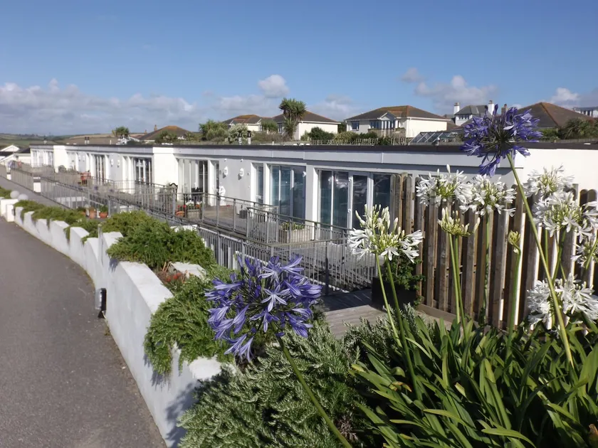 OHANA HOUSE Unbeatable Location : UK's BEST BEACH. - Image 1