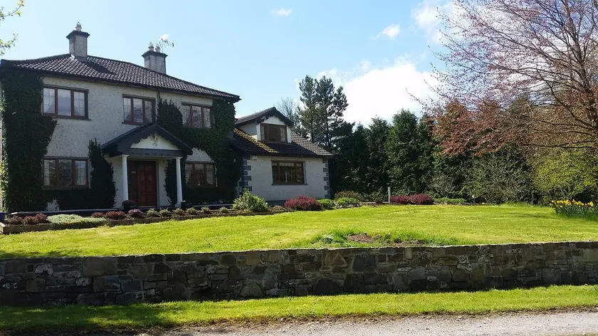 Ivy House - Image 1