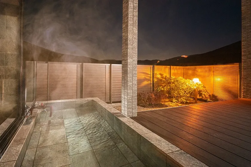 [Yujing no Utsubo] Located behind Yufuin Station, open-air hot spring, can accommodate up to 13 people - Image 1