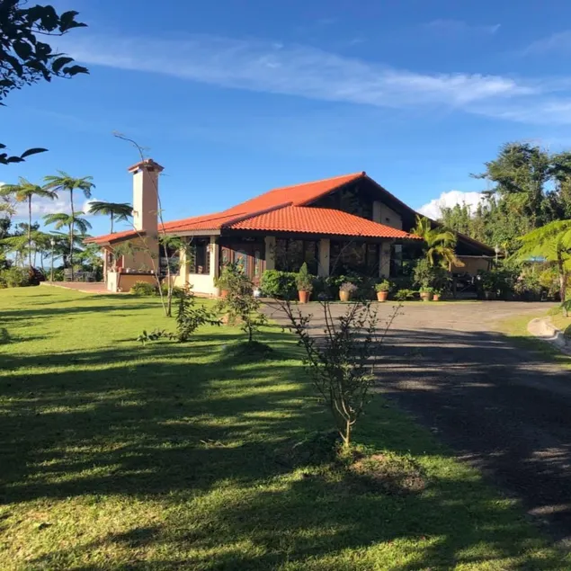Luxury Private Villa -Gated- Fast Internet- Viewsl - Image 1