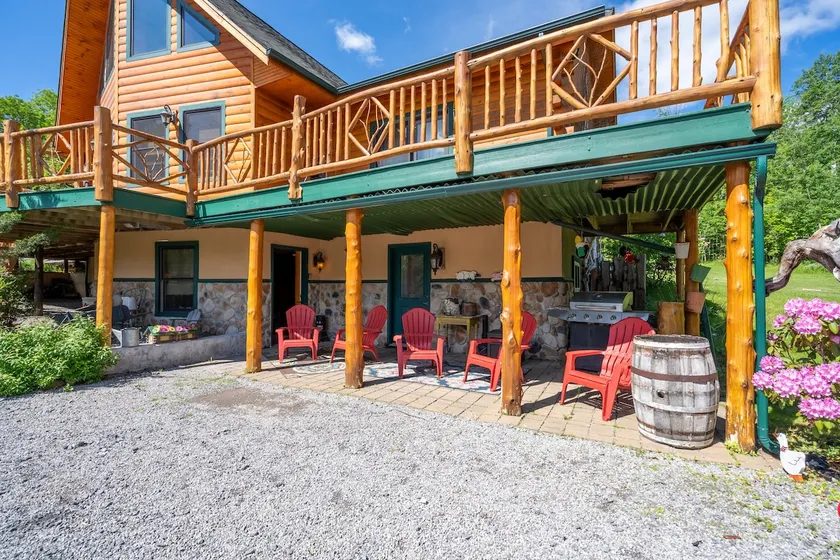 Spacious ADK cabin apartment - Image 1