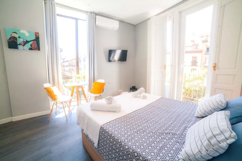 Studio 100 meters from PLAZA MAYOR-2-(Temporary Rental) - Image 1