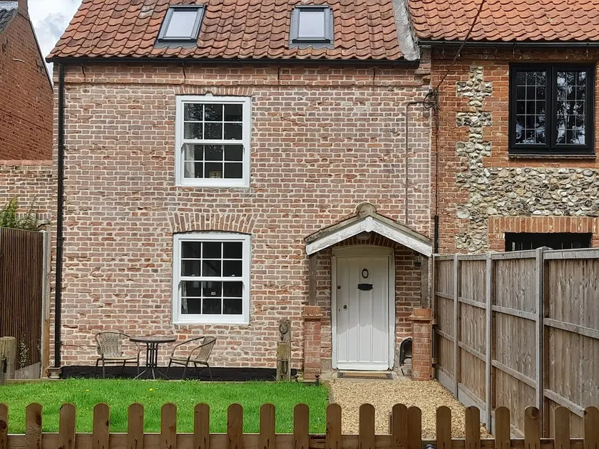 Mayflower Cottage - Image 1
