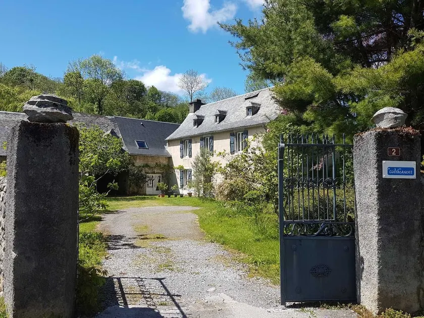 Peaceful haven in Vallée des Nestes - Image 1