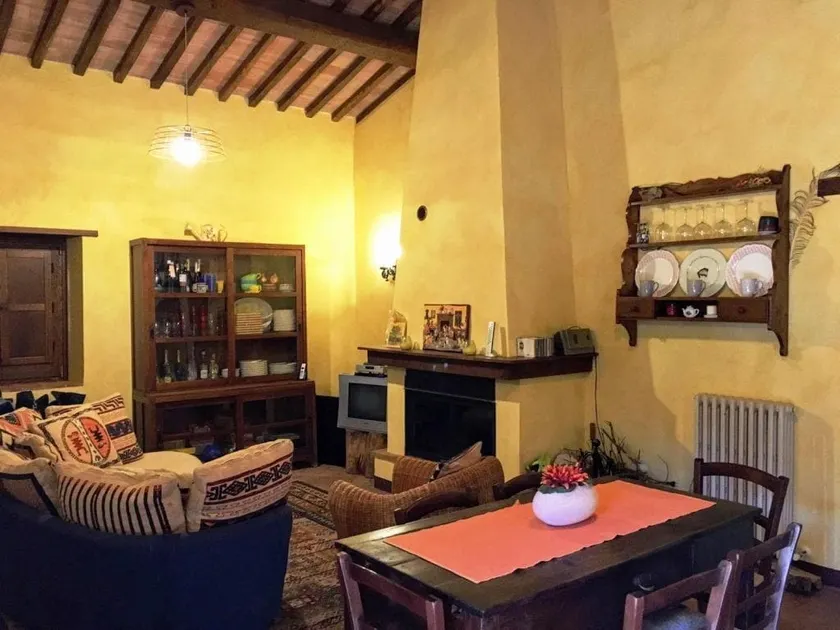 The House in the Woods between Umbria and Tuscany - Image 1