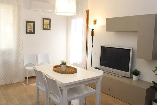 Apartment Cecina Seaside - Image 1