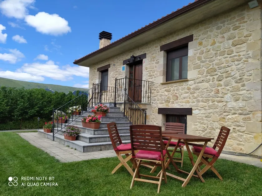 Chalet en Las Merindades, Nofuentes - Image 1