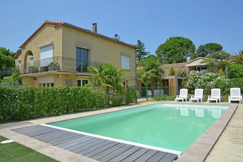 Spacious Villa Retreat in Carcassonne - Image 1
