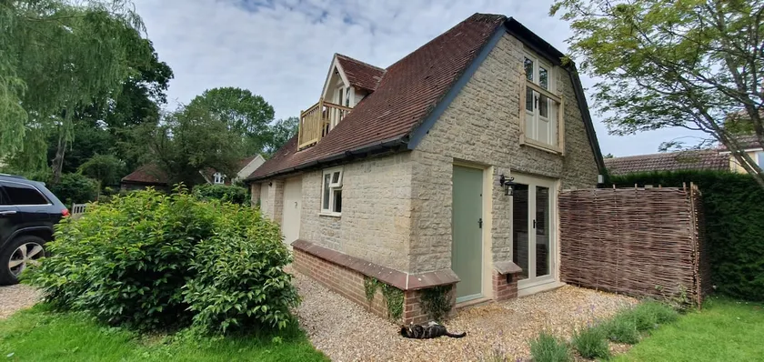 A hideaway in a peaceful rural location. - Image 1