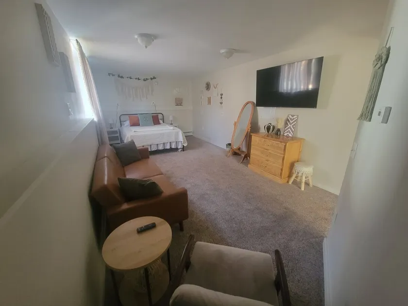 Serene Studio - Image 1