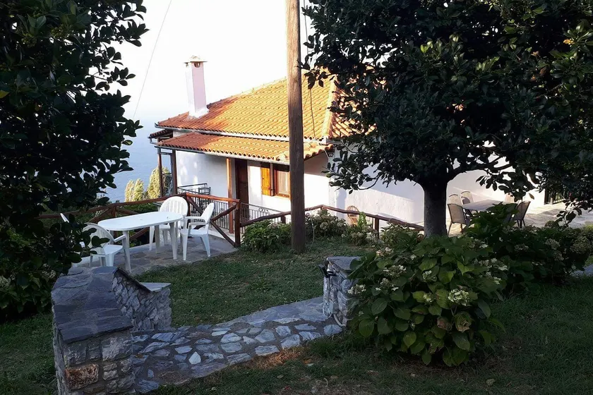Country house in Mouresi village for 6, sea view. - Image 1