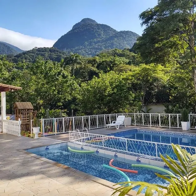 complete site, with swimming pool and private waterfall - Image 1
