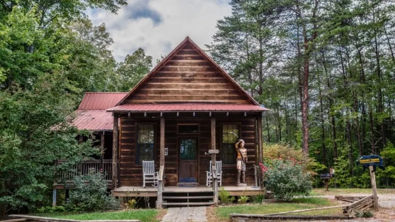 Pigeon Forge Mountaintop Cabin 1 Mile From Parkway - Image 1