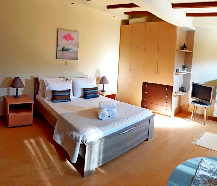 Cozy Studio NANA - 12 minutes from Athens Airport - Image 1