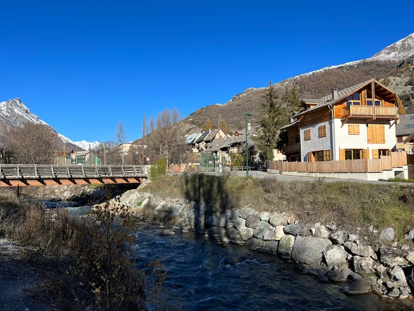 Appartamento molto bello, sulle piste, con piscina e sauna - Image 1