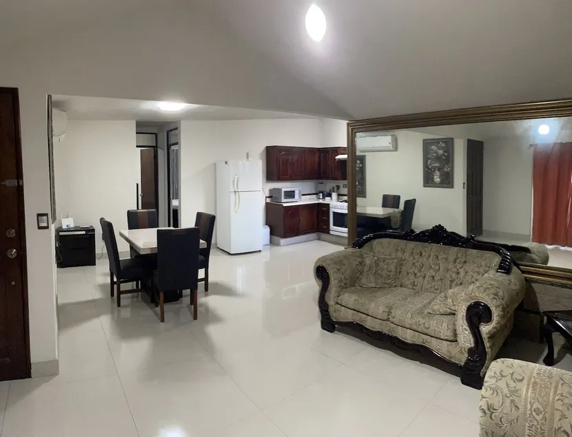 Independent apartment in the Linda Vista area - Image 1