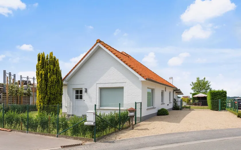 Vlaeberg Cottage - Image 1