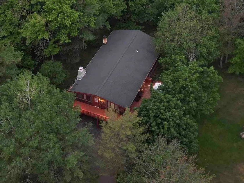 Romantic Chalet Hot Tub Near Hunter Mountain - Image 1