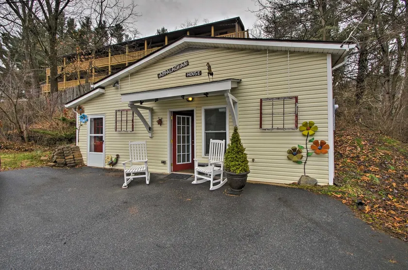 Appalachian House Downtown Boone ON King Street - Image 1