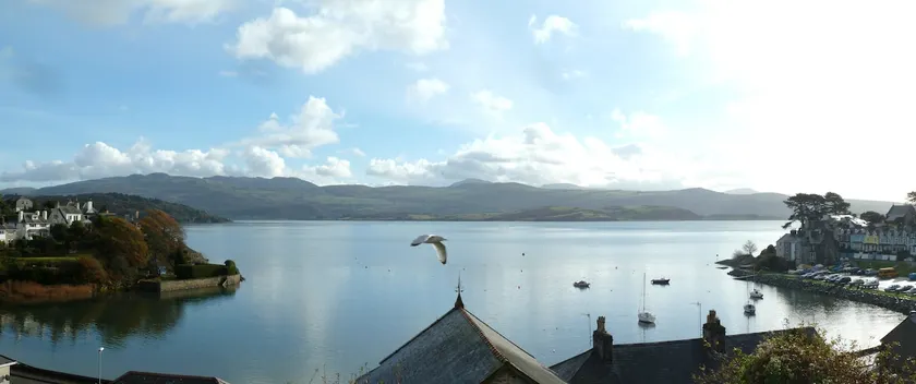 Bryn Gwyn & Tegfryn - Pair of 4 Bedroom Cottages - Sea & Mountain Views Borth y Gest - Image 1