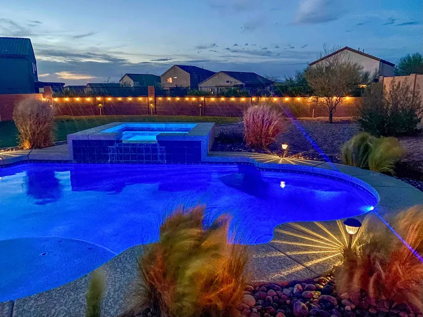Cozy Desert Gem with Pool and Hot tub - Image 1