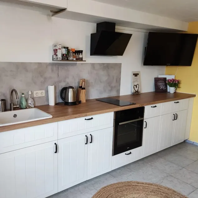 Family accommodation with fantastic views - Image 1