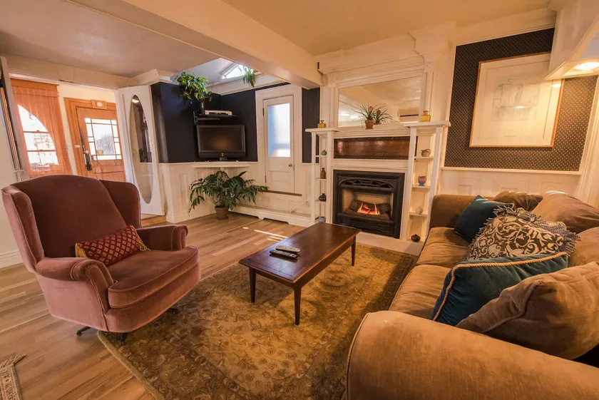 The Cottage at Seahorse Heights - Image 1