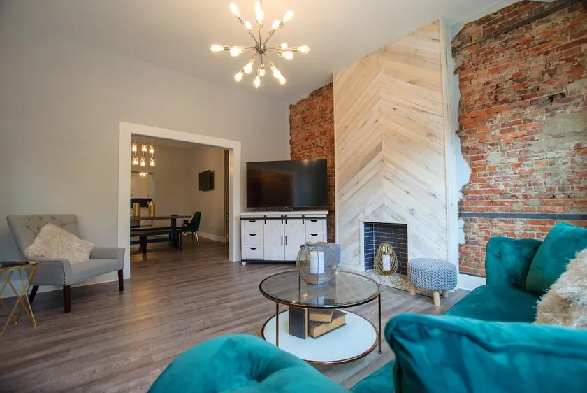 Elegant & Cozy Escape - 5Beds/2.5Bath - Sleeps 10 - Image 1