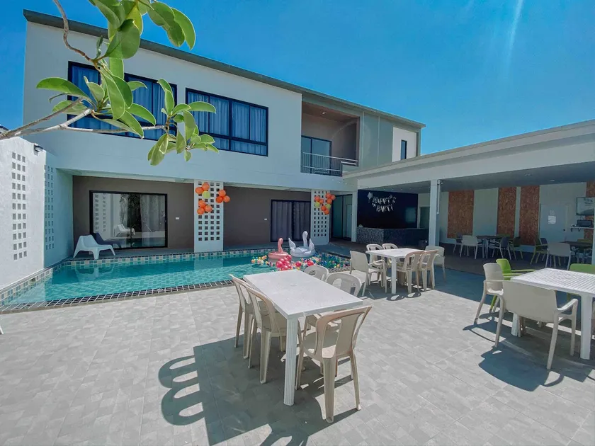 Maerim Villa&Pool - Image 1