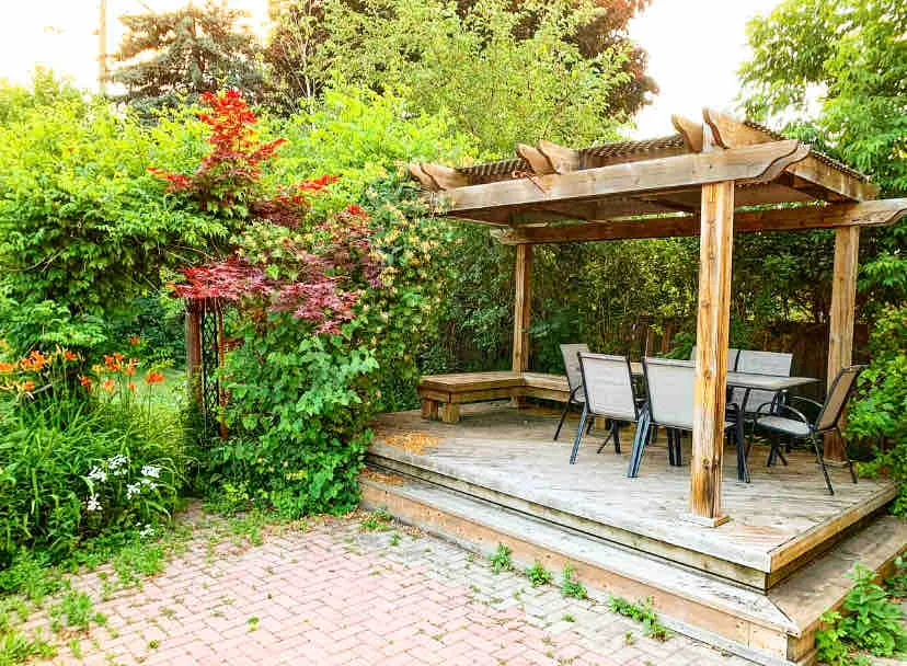 Luxury 2 Bedroom House| Beautiful Flower Garden - Image 1